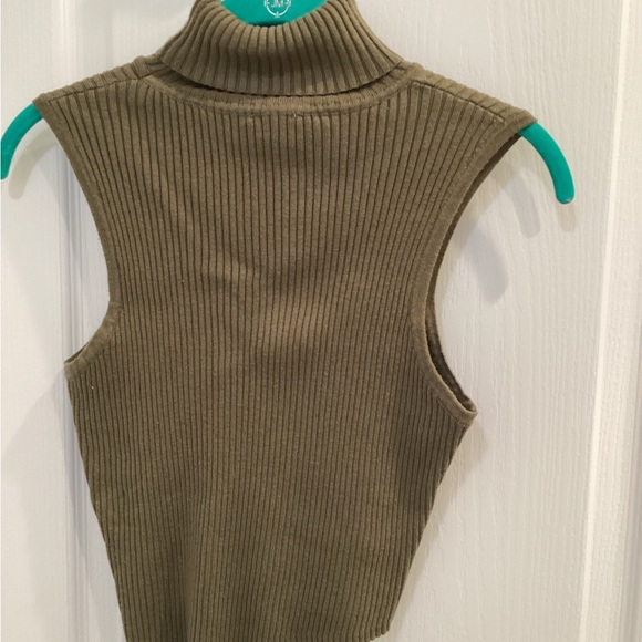 Le Lis Military Green Ribbed Top - Picture 6 of 8